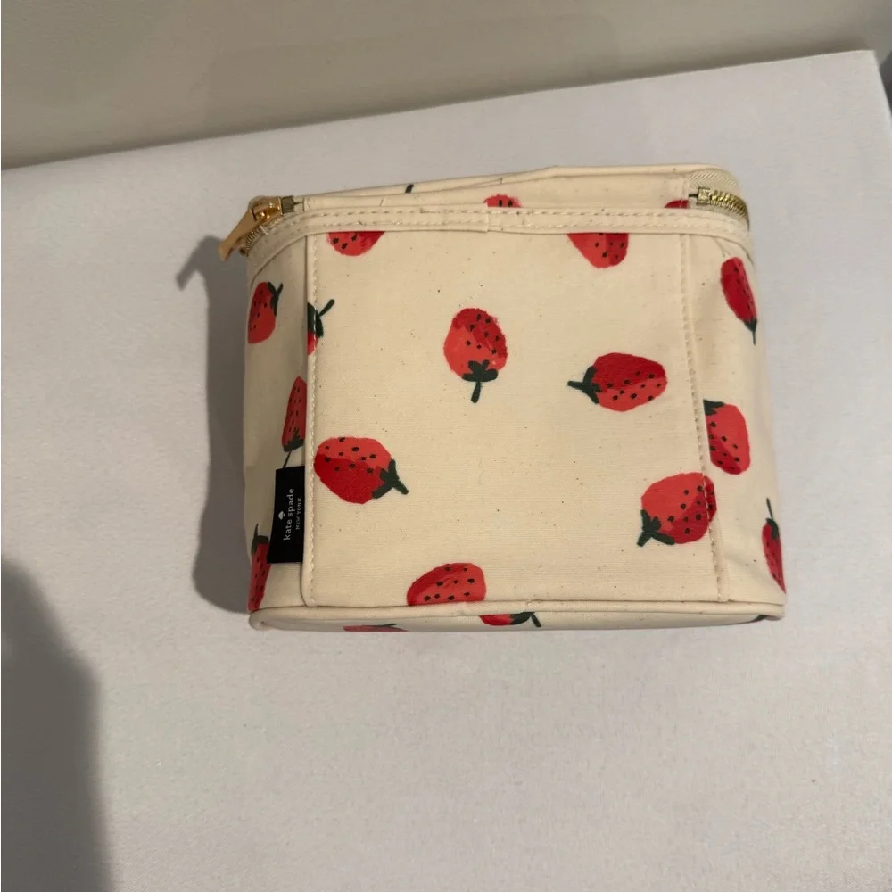 Kate Spade “Just Desserts” Canvas Insulated Lunch Tote Thermal Bag Strawberry - Picture 4 of 9